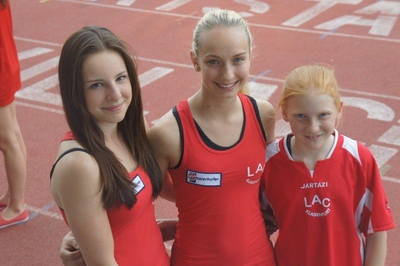 w-U16 3 x 800m Staffel